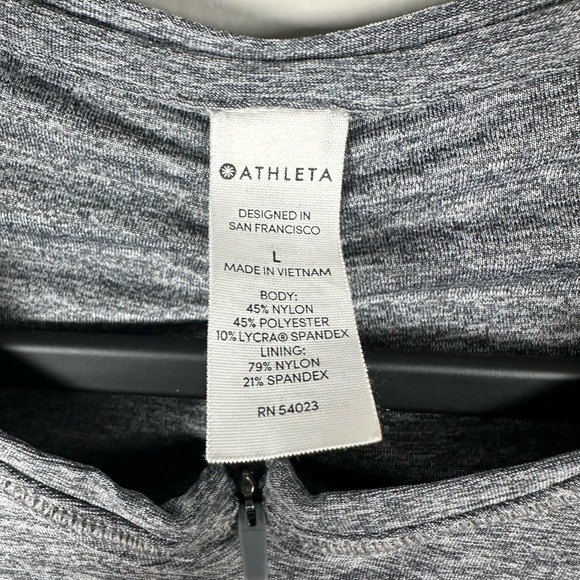 Athleta Large Gray Ruched Cap Sleeve Quarter Zip with Back Pocket - Picture 4 of 6